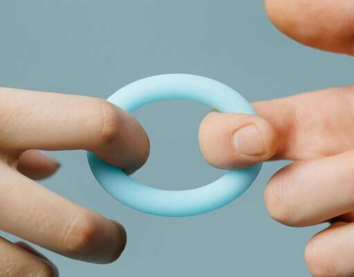 גלה את קסם העיסוי האירוטי: הנאה מוחלטת וחיבור עמוק לגוף